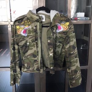 UNIF Cropped Camo Jacket